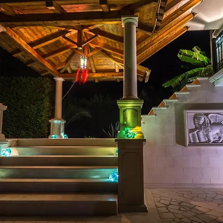 Gigi Star Tatiana Luxury With Private Pool, Panoramic Mountain View *